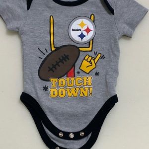 Pittsburgh Steelers Touchdown Bodysuit 0/3 Months